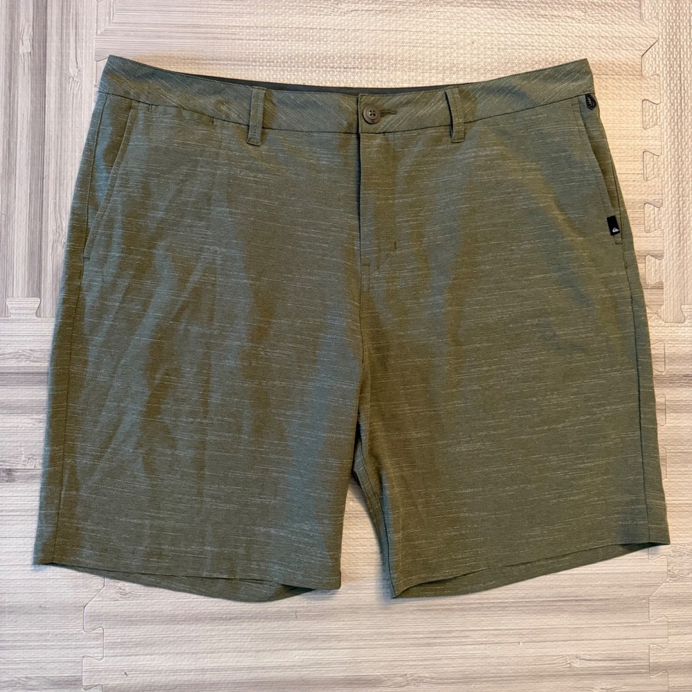 Quiksilver Amphibian Shorts Mens 38 Green Hybrid DryFlight 4-Way Stretch Swim